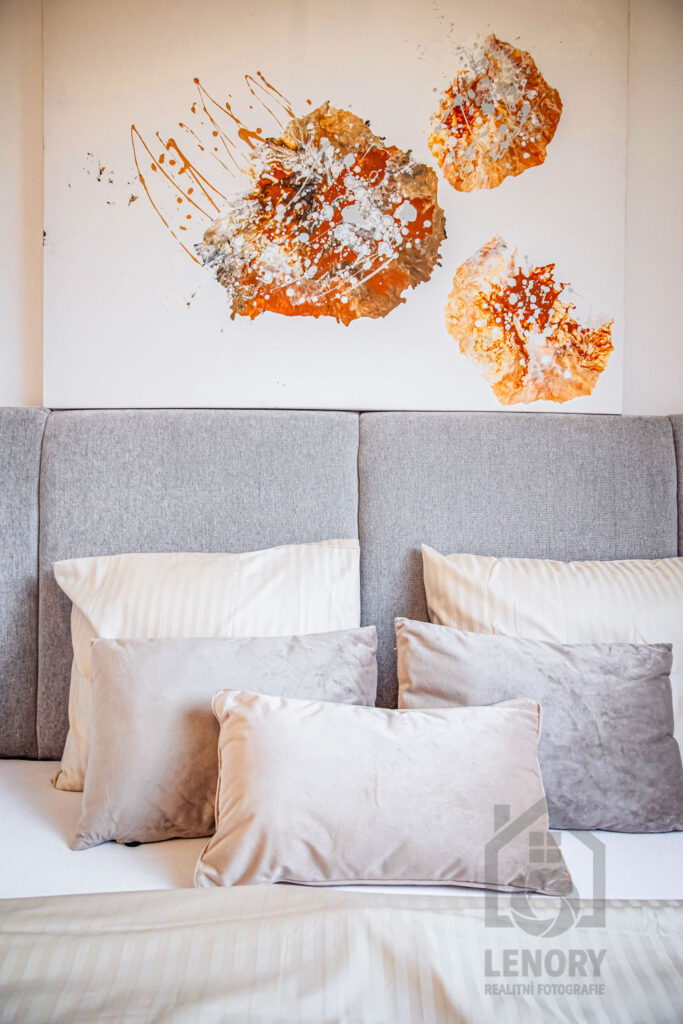 ložnice, povlečení, postel, závěsy, koberec, dekorace, obraz